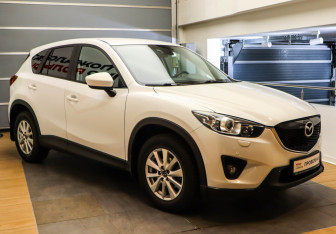 Подержанный автомобиль Mazda CX-5 2012 года (3 фото)