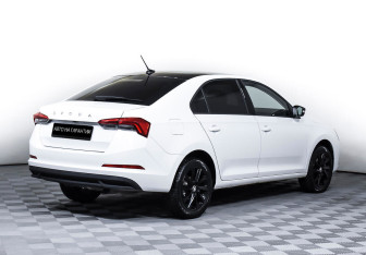 Подержанный автомобиль Skoda Rapid Liftback 2022 года (5 фото)