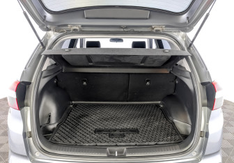 Подержанный автомобиль Hyundai Creta 2017 года (10 фото)