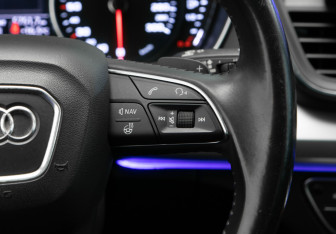 Подержанный автомобиль Audi Q5 2020 года (16 фото)