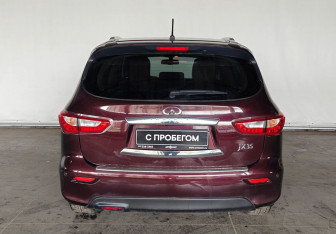 Подержанный автомобиль Infiniti JX 2013 года (5 фото)