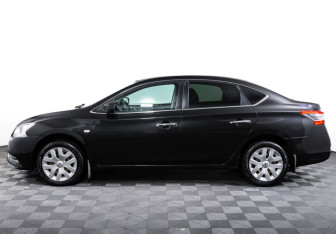 Подержанный автомобиль Nissan Sentra Sedan 2014 года (8 фото)