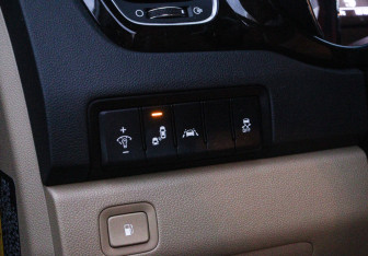 Подержанный автомобиль Kia Carnival 2020 года (21 фото)