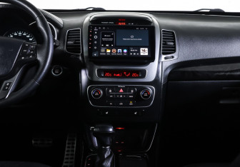 Подержанный автомобиль Kia Sorento 2014 года (13 фото)