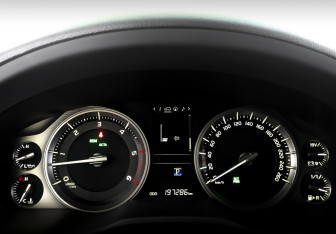 Подержанный автомобиль Toyota Land Cruiser Suv 2017 года (13 фото)