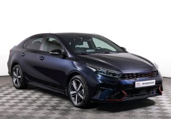 Подержанный автомобиль Kia Cerato Sedan 2022 года (3 фото)