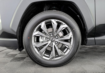 Новый Toyota RAV4 2025 (7 фото)