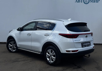 Подержанный автомобиль Kia Sportage 2017 года (7 фото)