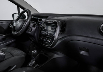 Подержанный автомобиль Renault Kaptur 2016 года (9 фото)