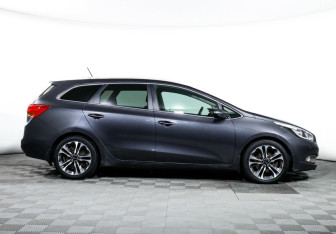 Подержанный автомобиль Kia Ceed Wagon 2013 года (4 фото)