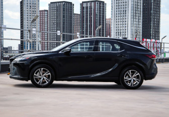 Новый Lexus RX 2025 (8 фото)