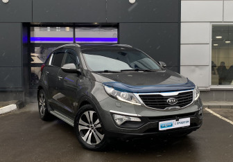 Подержанный автомобиль Kia Sportage 2012 года (3 фото)