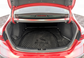 Подержанный автомобиль Kia Cerato Sedan 2019 года (10 фото)