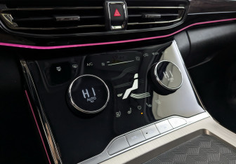 Подержанный автомобиль Exeed VX 2022 года (18 фото)