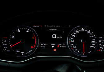 Подержанный автомобиль Audi A5 Coupe 2016 года (11 фото)