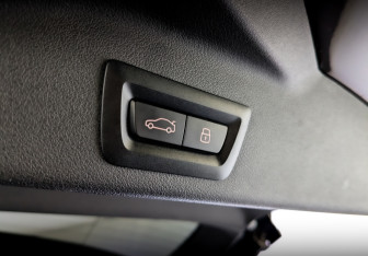 Подержанный автомобиль BMW X5 2024 года (27 фото)