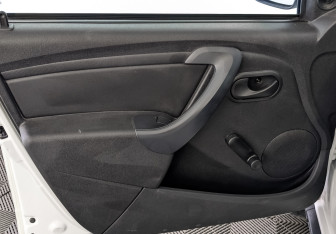 Подержанный автомобиль Renault Duster 2020 года (19 фото)