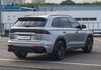 Подержанный автомобиль Geely Monjaro 2023 года (5 фото)