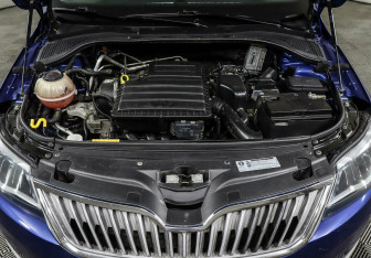 Подержанный автомобиль Skoda Rapid Liftback 2017 года (6 фото)