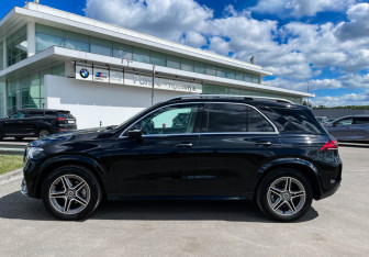 Подержанный автомобиль Mercedes-Benz GLE 2021 года (8 фото)