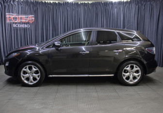 Подержанный автомобиль Mazda CX-7 2011 года (21 фото)