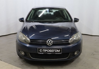 Подержанный автомобиль Volkswagen Golf Hatchback 2012 года (2 фото)