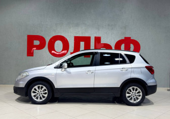 Подержанный автомобиль Suzuki SX4 Hatchback 2014 года (8 фото)