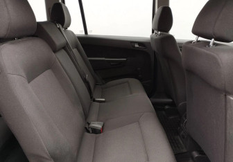 Подержанный автомобиль Opel Zafira Compactvan 2008 года (11 фото)