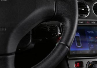 Подержанный автомобиль Peugeot 408 2012 года (11 фото)