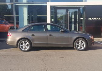 Подержанный автомобиль Audi A4 Sedan 2014 года (4 фото)
