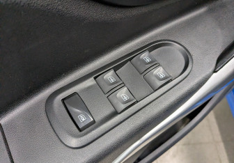 Подержанный автомобиль LADA (ВАЗ) XRAY 2021 года (3 фото)