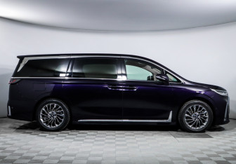 Подержанный автомобиль Voyah Dream 2023 года (4 фото)