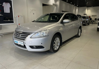 Подержанный автомобиль Nissan Sentra Sedan 2015 года (1 фото)