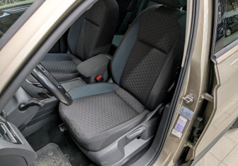 Подержанный автомобиль Volkswagen Tiguan 2019 года (20 фото)