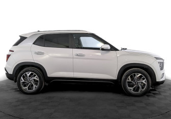 Подержанный автомобиль Hyundai Creta 2021 года (4 фото)
