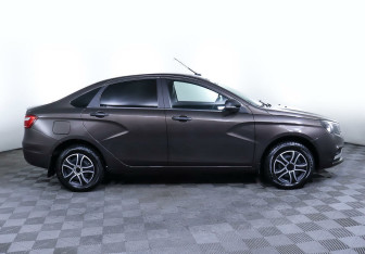 Подержанный автомобиль LADA (ВАЗ) Vesta Sedan 2021 года (4 фото)