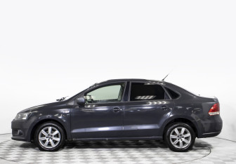 Подержанный автомобиль Volkswagen Polo Sedan 2011 года (8 фото)