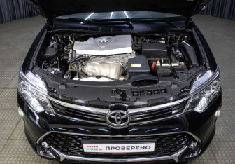 Подержанный автомобиль Toyota Camry Sedan 2016 года (8 фото)