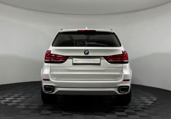 Подержанный автомобиль BMW X5 2017 года (4 фото)