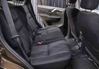 Подержанный автомобиль Mitsubishi Pajero Sport 2019 года (12 фото)