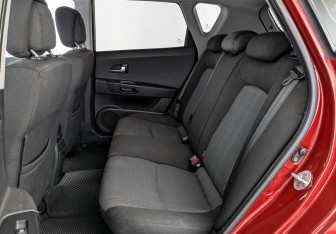 Подержанный автомобиль Kia Ceed Hatchback 2011 года (18 фото)