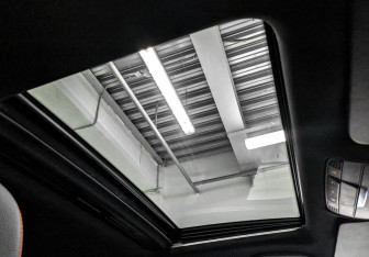 Подержанный автомобиль Mercedes-Benz GLC AMG 2017 года (28 фото)