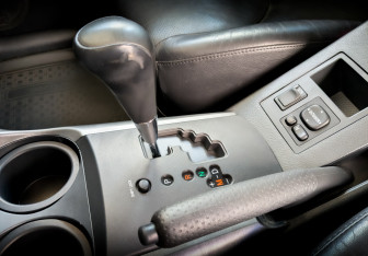 Подержанный автомобиль Toyota RAV4 2011 года (29 фото)