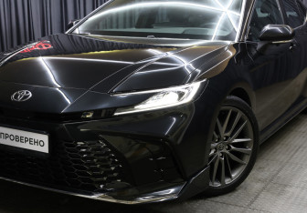 Подержанный автомобиль Toyota Camry Sedan 2024 года (22 фото)