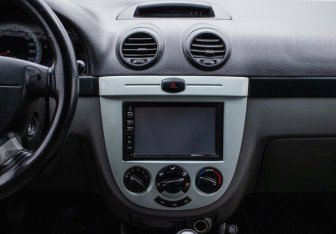 Подержанный автомобиль Chevrolet Lacetti Hatchback 2008 года (14 фото)