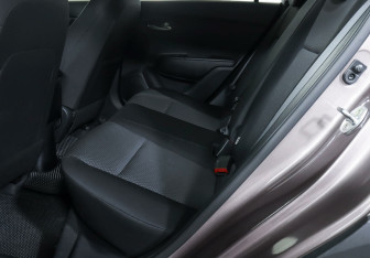 Подержанный автомобиль Kia Rio Hatchback 2020 года (15 фото)