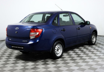 Подержанный автомобиль LADA (ВАЗ) Granta Sedan 2013 года (5 фото)