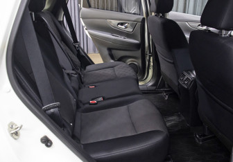 Подержанный автомобиль Nissan X-Trail 2018 года (12 фото)