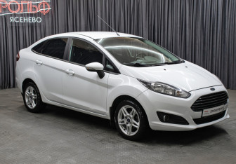 Подержанный автомобиль Ford Fiesta Sedan 2016 года (3 фото)