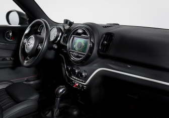 Подержанный автомобиль MINI Countryman 2019 года (9 фото)